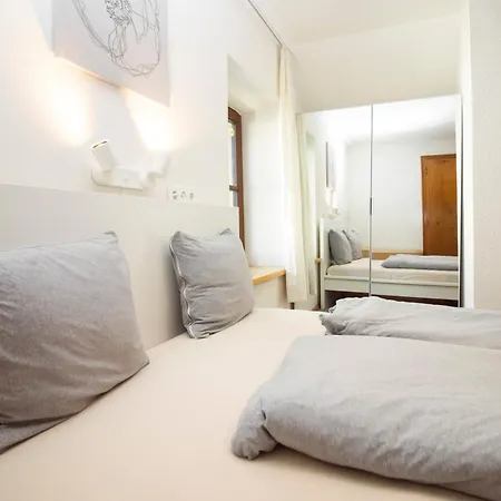 Apartmenthaus Rose 프루츠