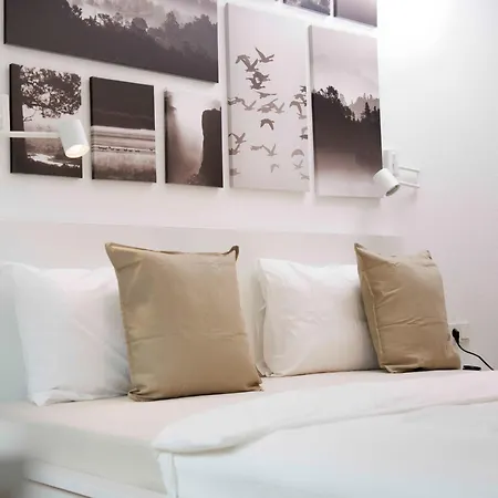 アパート Apartmenthaus Rose プルツ